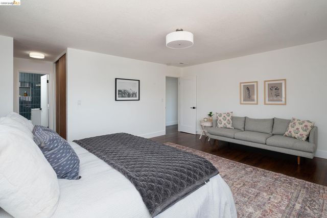 3230 Knowland Ave, Oakland, CA 94619