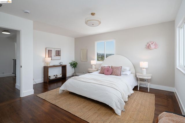 3230 Knowland Ave, Oakland, CA 94619