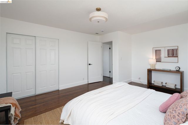 3230 Knowland Ave, Oakland, CA 94619