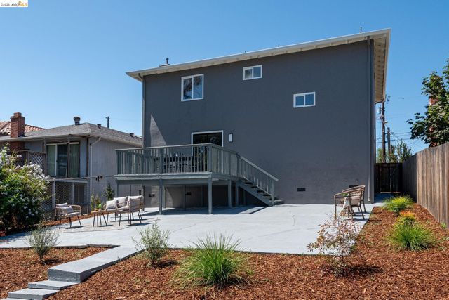 3230 Knowland Ave, Oakland, CA 94619