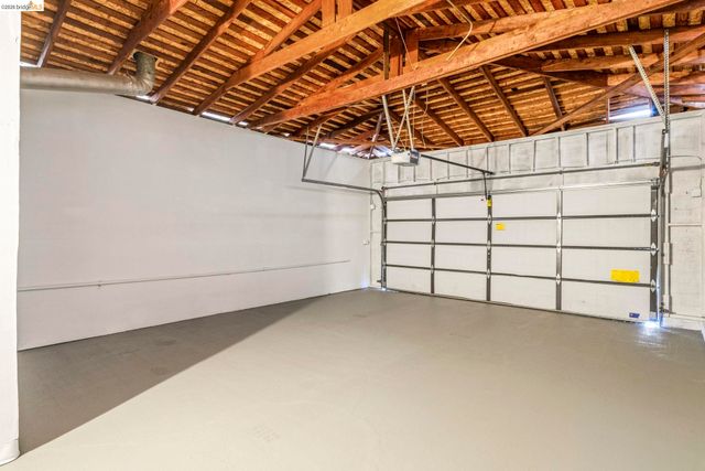 3230 Knowland Ave, Oakland, CA 94619