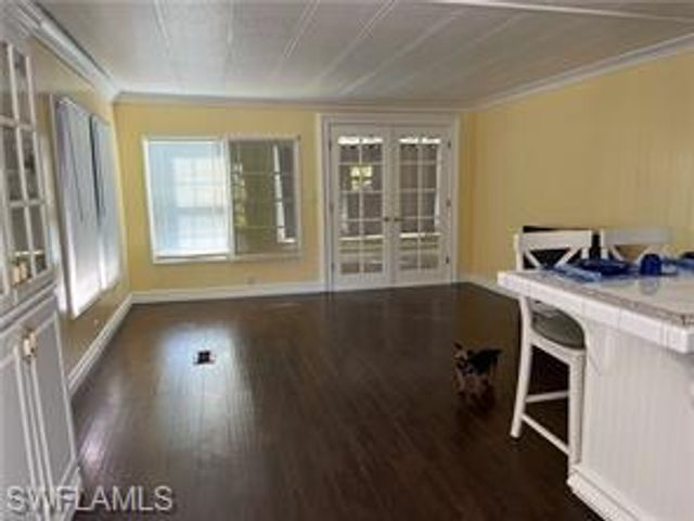 526 Pine Tree CT, North Fort Myers, FL 33917