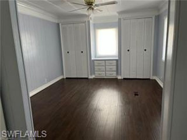 526 Pine Tree CT, North Fort Myers, FL 33917