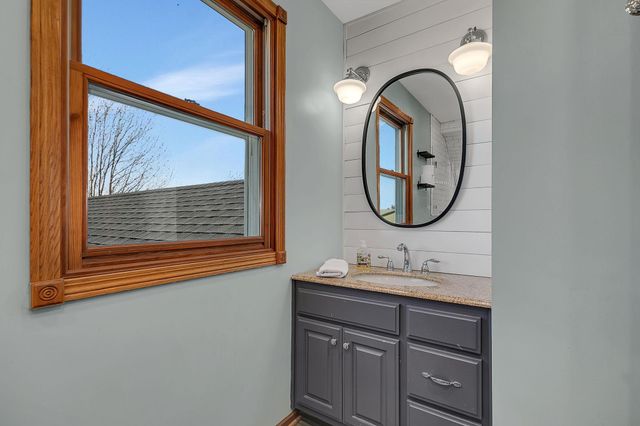 4909 County Road 9 NE, Willmar, MN 56201