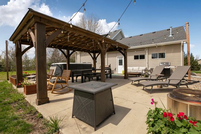 4909 County Road 9 NE, Willmar, MN 56201
