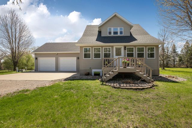 4909 County Road 9 NE, Willmar, MN 56201