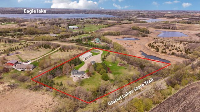 4909 County Road 9 NE, Willmar, MN 56201
