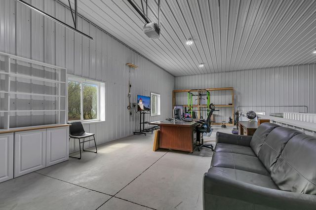 4909 County Road 9 NE, Willmar, MN 56201