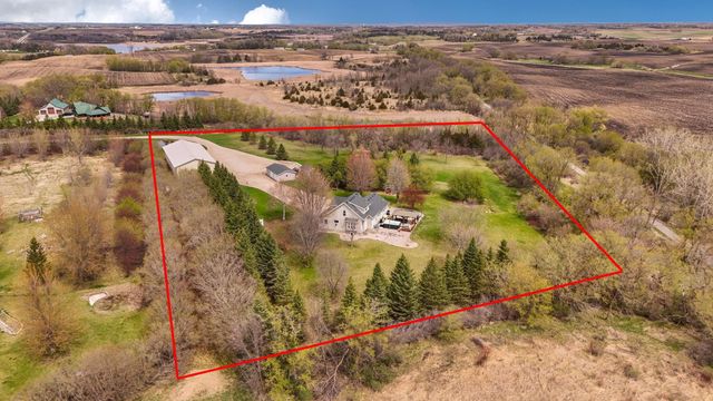 4909 County Road 9 NE, Willmar, MN 56201