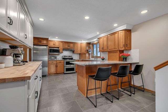 4909 County Road 9 NE, Willmar, MN 56201