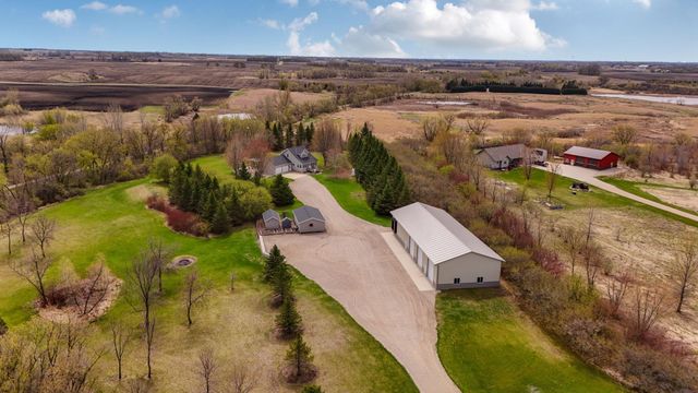 4909 County Road 9 NE, Willmar, MN 56201