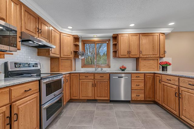 4909 County Road 9 NE, Willmar, MN 56201