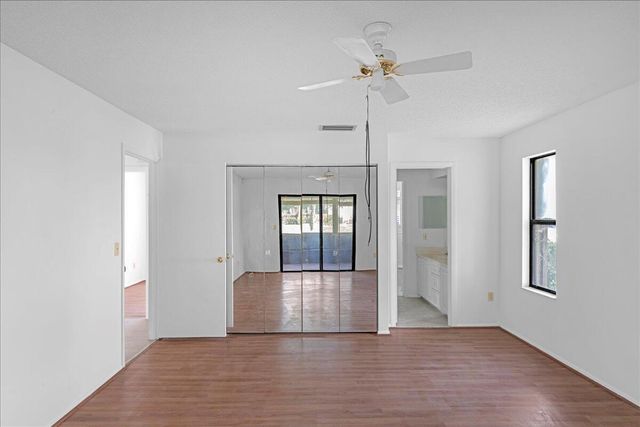 7 Bay Cedar Court, Royal Palm Beach, FL 33411