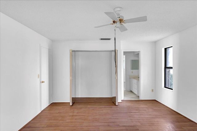 7 Bay Cedar Court, Royal Palm Beach, FL 33411