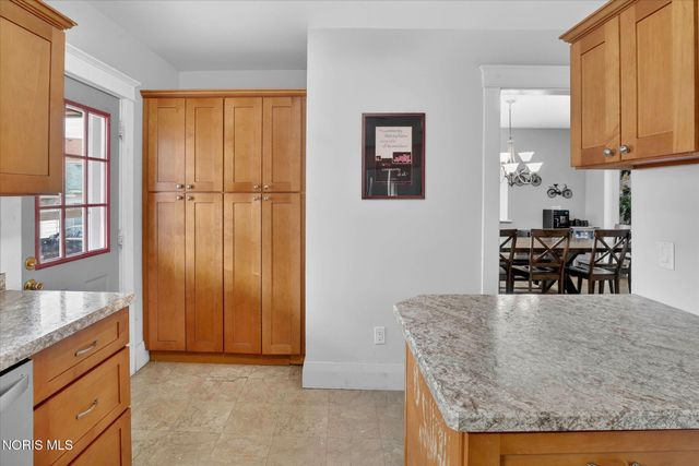 135 Amherst Drive, Toledo, OH 43614