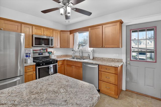 135 Amherst Drive, Toledo, OH 43614