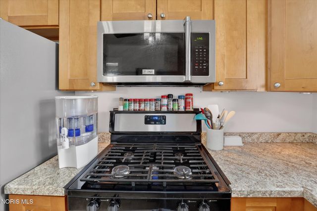 135 Amherst Drive, Toledo, OH 43614