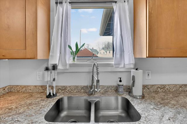 135 Amherst Drive, Toledo, OH 43614