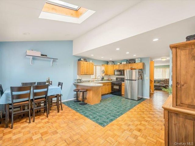 3229 Glennon Place, Bronx, NY 10465