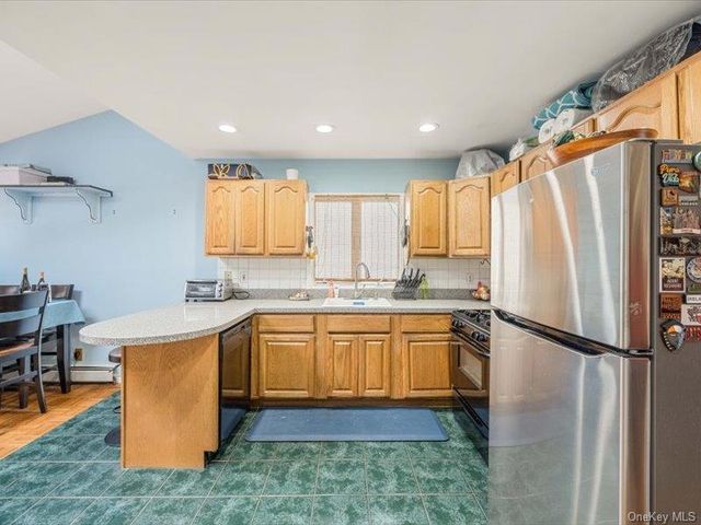 3229 Glennon Place, Bronx, NY 10465