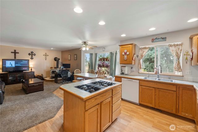 15040 129th Lane SE, Yelm, WA 98597