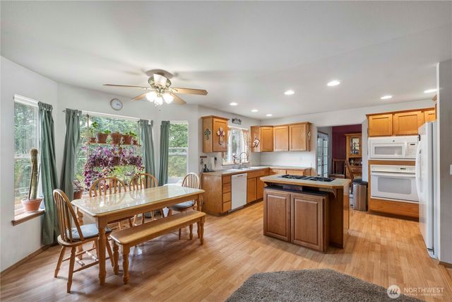 15040 129th Lane SE, Yelm, WA 98597