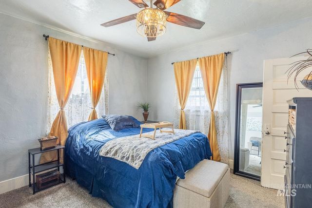 1315 4th St S, Nampa, ID 83651