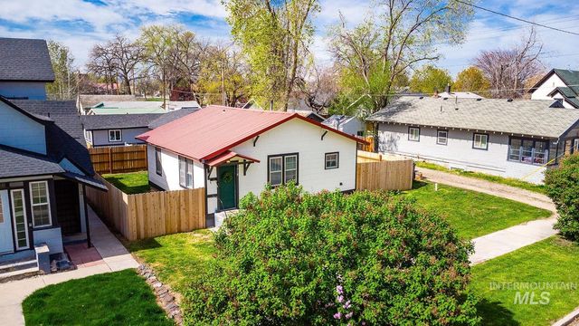 1315 4th St S, Nampa, ID 83651