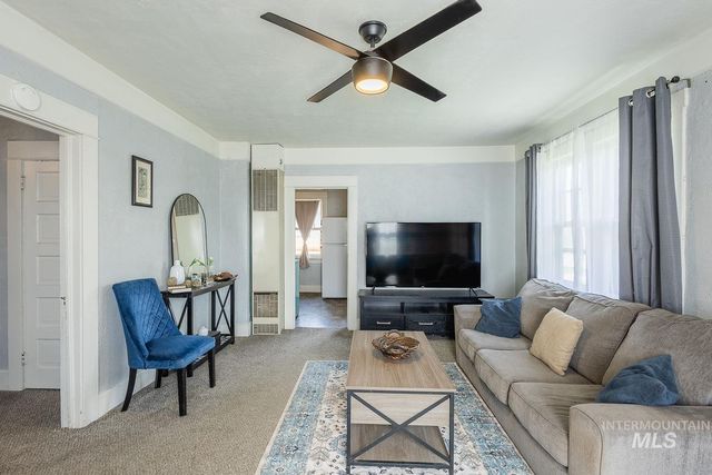 1315 4th St S, Nampa, ID 83651