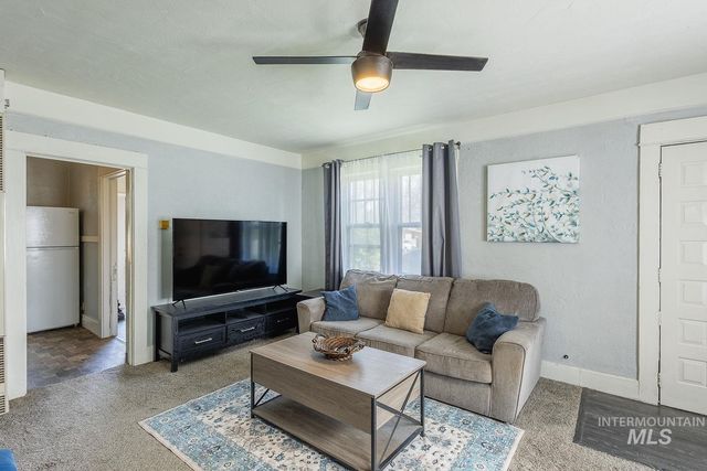 1315 4th St S, Nampa, ID 83651