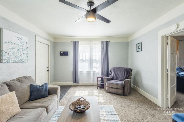 1315 4th St S, Nampa, ID 83651