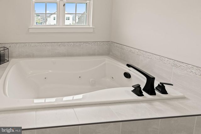 149 MERSEYSIDE DR, Swedesboro, NJ 08085