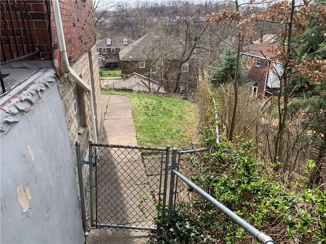 5450 Covode Pl 2, Squirrel Hill, PA 15217