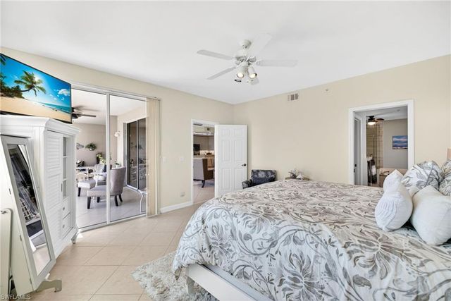 201 Vintage Bay DR B10, Marco Island, FL 34145