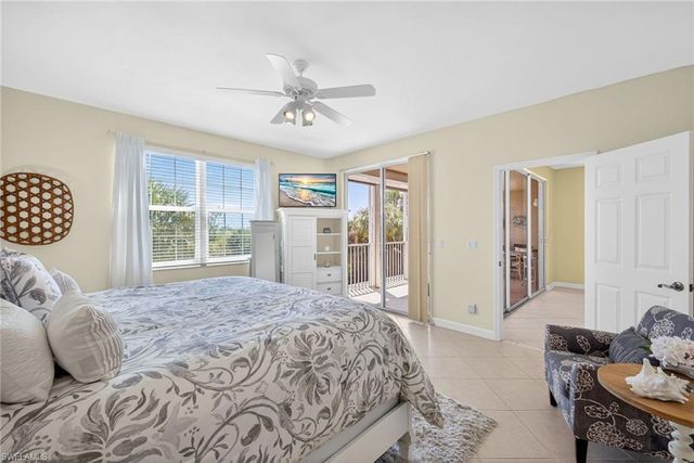201 Vintage Bay DR B10, Marco Island, FL 34145