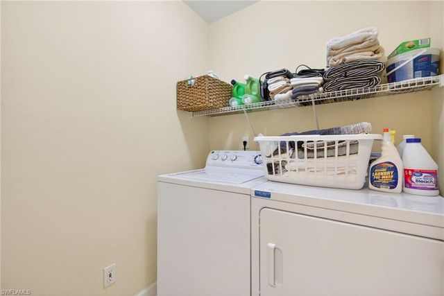 201 Vintage Bay DR B10, Marco Island, FL 34145