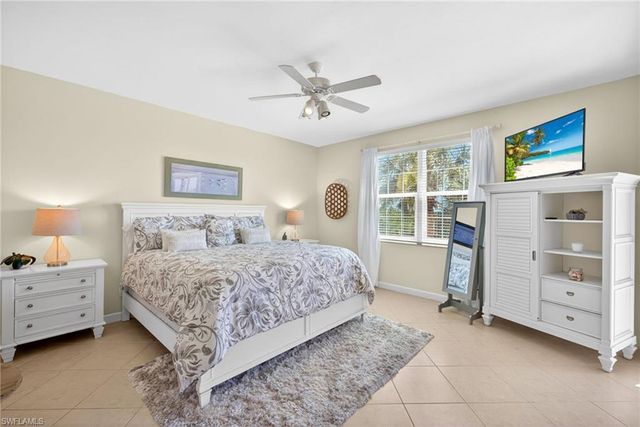 201 Vintage Bay DR B10, Marco Island, FL 34145