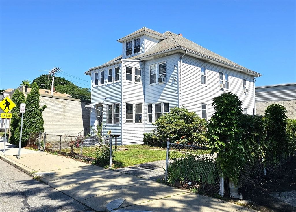 248 N.Beacon St 1, Watertown, MA 02472
