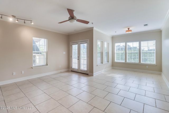 200 N Jeff Davis Avenue, 8, Long Beach, MS 39560