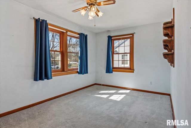 2136 WHITTIER Avenue, Springfield, IL 62704