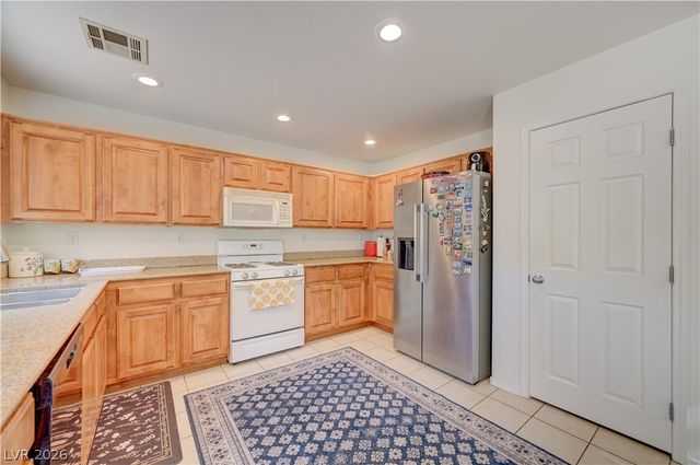 9941 Carrizo Springs Avenue, Las Vegas, NV 89148