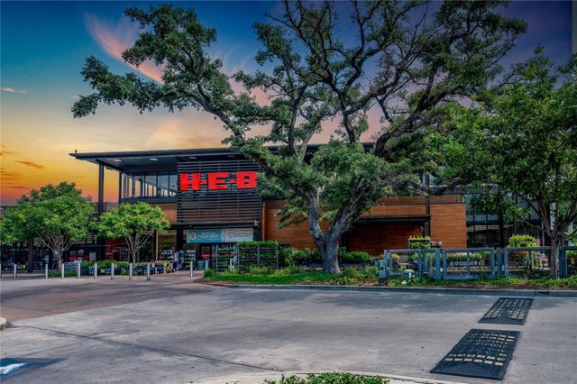 808 Woodrow Street, Houston, TX 77006