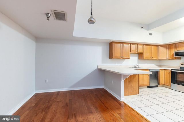 222 CHURCH ST, Philadelphia, PA 19106