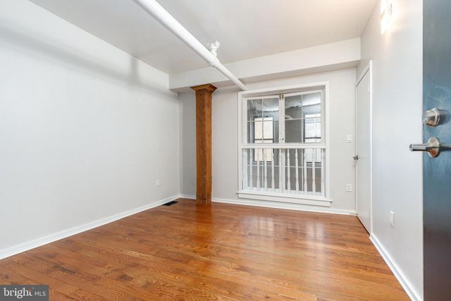222 CHURCH ST, Philadelphia, PA 19106