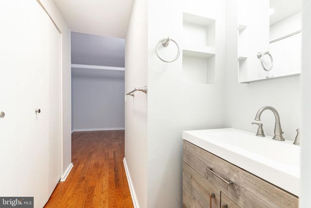222 CHURCH ST, Philadelphia, PA 19106