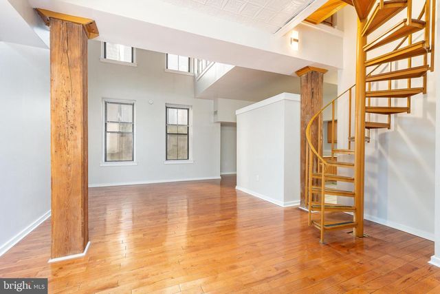 222 CHURCH ST, Philadelphia, PA 19106