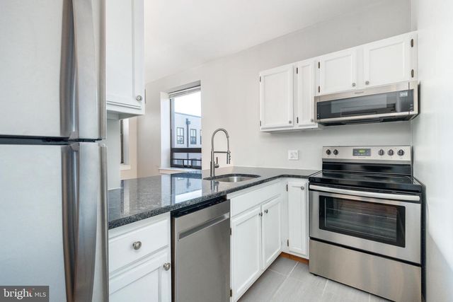 222 CHURCH ST, Philadelphia, PA 19106