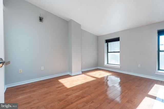 222 CHURCH ST, Philadelphia, PA 19106