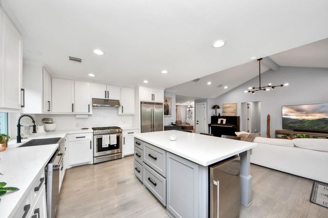 14014 Kingsride Lane, Houston, TX 77079