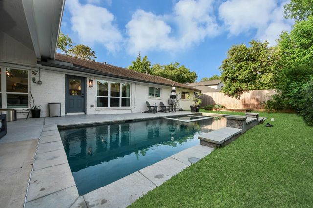 14014 Kingsride Lane, Houston, TX 77079